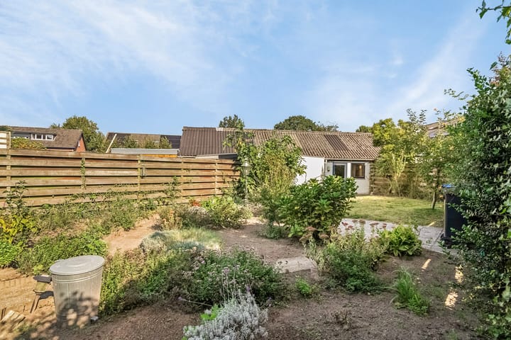 Photo 40 of Leeuwerikstraat 12