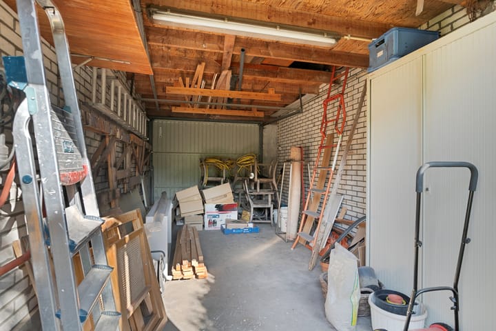 Photo 45 of Leeuwerikstraat 12