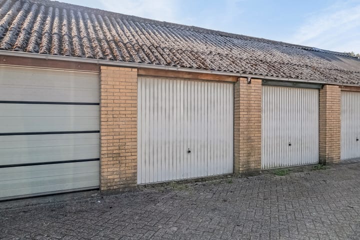 Photo 46 of Leeuwerikstraat 12