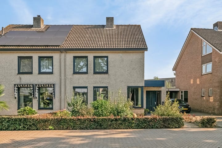 Photo 51 of Leeuwerikstraat 12