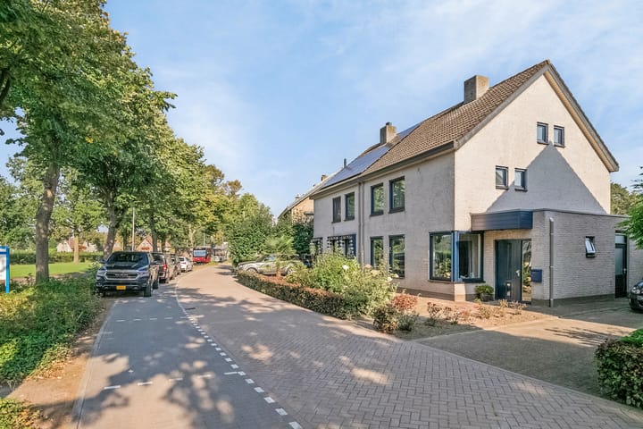 Photo 54 of Leeuwerikstraat 12