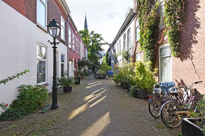 Bekijk foto 4 van Van Swindenstraat 61