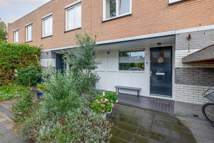 Bekijk foto 1 van Jean Augierstraat 10