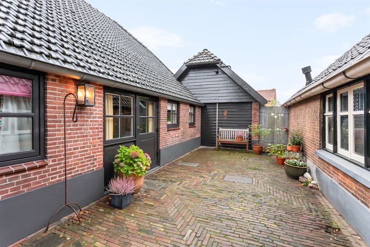 Bekijk foto 20 van Prins Hendrikstraat 8