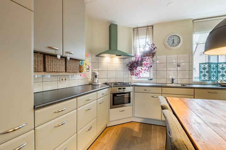 Foto 10 van van Leeuwenhoekstraat 3