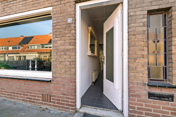 Bekijk foto 2 van Hondiusstraat 25