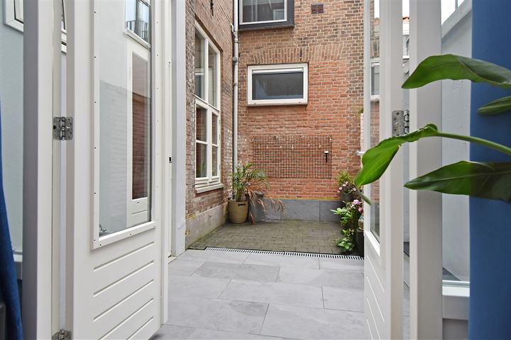 Bekijk foto 20 van Neptunusstraat 48