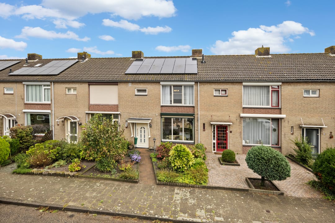 House for sale Toussaintlaan 49 4707 NA Roosendaal [funda]