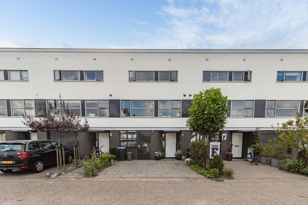 Photo 1 of Vrijheer van Eslaan 6