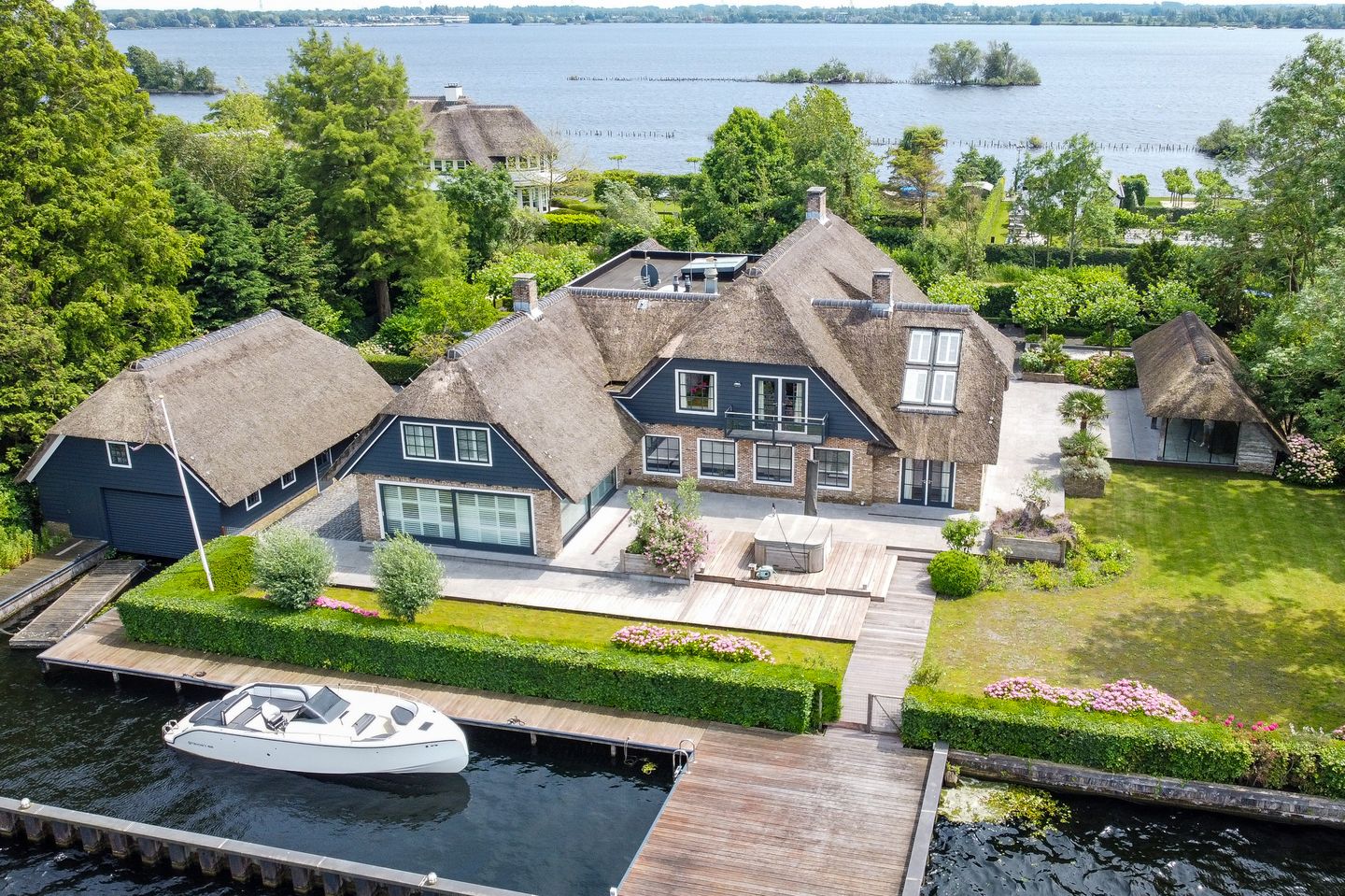 Foto 1 van Baambrugse Zuwe 141-B