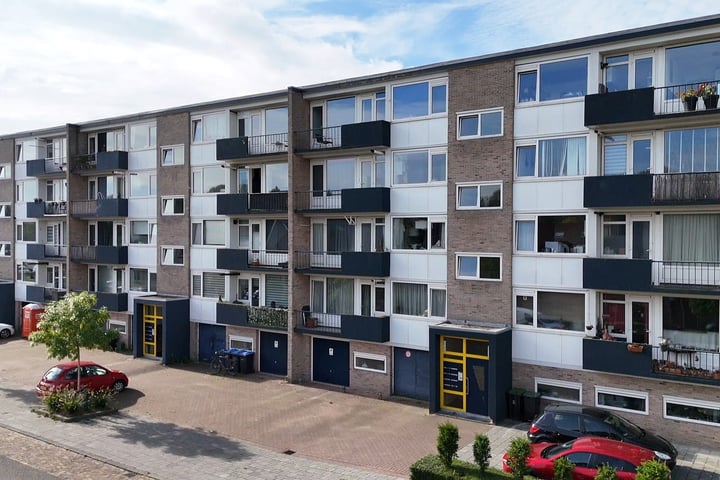 Bekijk foto 1 van Valckeslotlaan 69