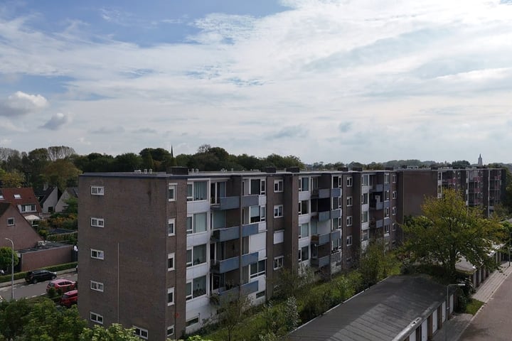 Bekijk foto 2 van Valckeslotlaan 69