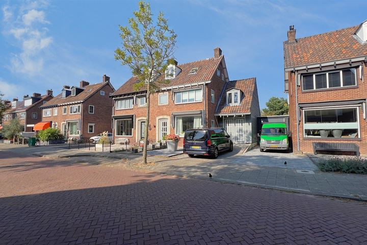 View photo 5 of Prinses Beatrixstraat 7