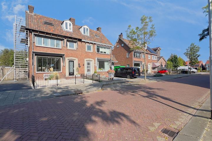 View photo 76 of Prinses Beatrixstraat 7