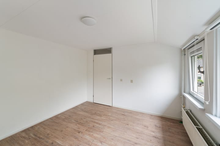 Foto 28 van Meester H. Liststraat 2