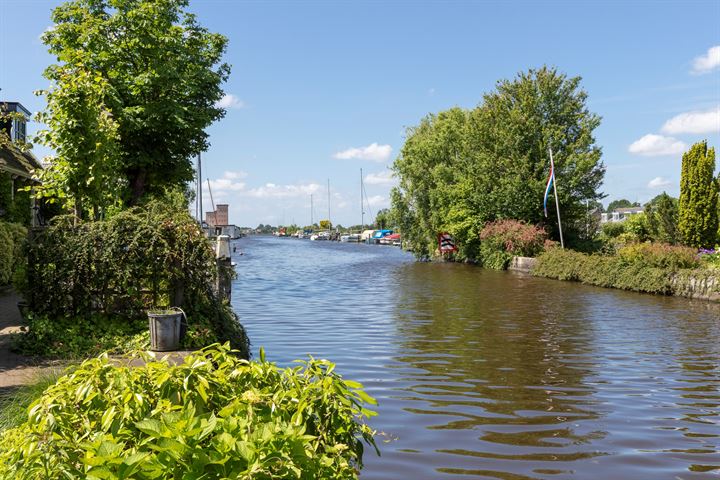 Bekijk foto 3 van Willem van der Veldenweg 3