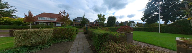 Bekijk 360° foto van Voortuin van Heereweg 19