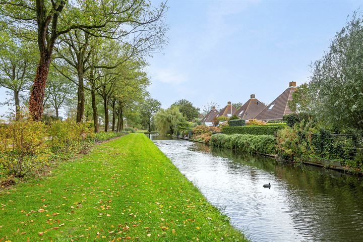 Bekijk foto 40 van Vrouw Steenlaan 81