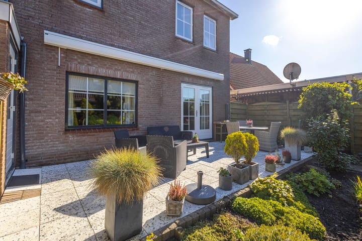 Foto 3 van Molenlaan 11