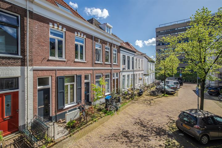 Bekijk foto 2 van Schrassertstraat 95