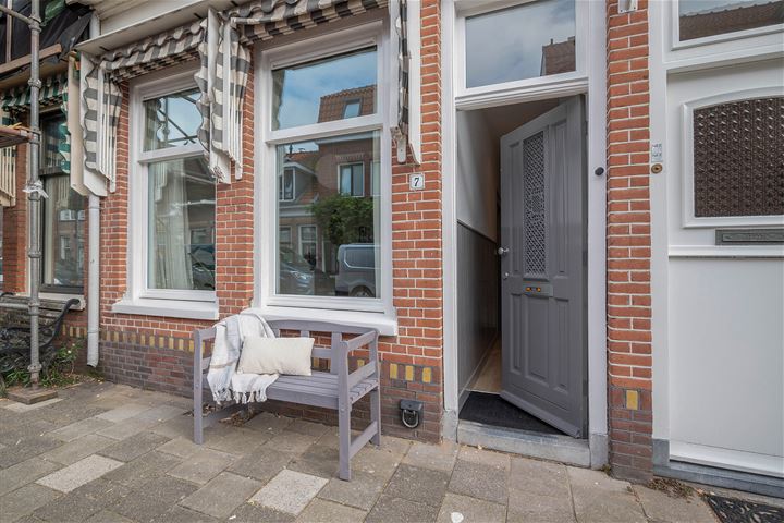 View photo 9 of Roosveldstraat 7