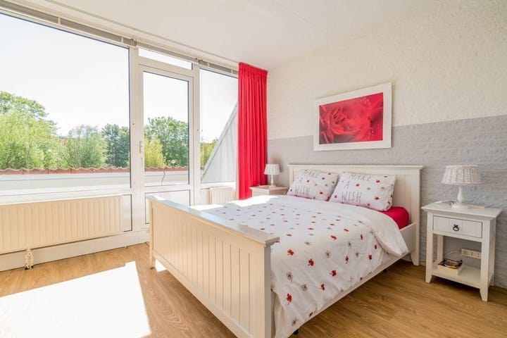 Foto 10 van Hageweg "'t Centrum" 245