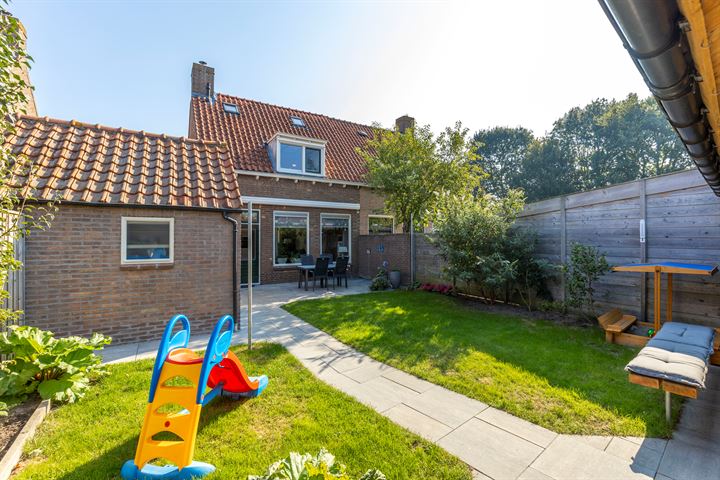 View photo 39 of Schoolstraat 30