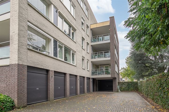 Bekijk foto 21 van Thalesstraat 11