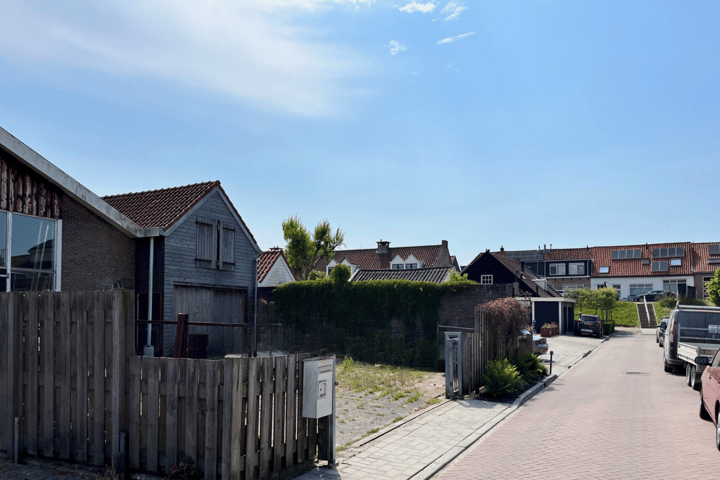 View photo 39 of Voorstraat 11