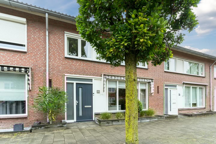 Foto 34 van Irislaan 42