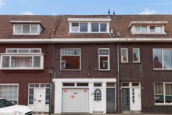 Bekijk foto 1 van Valeriusstraat 43