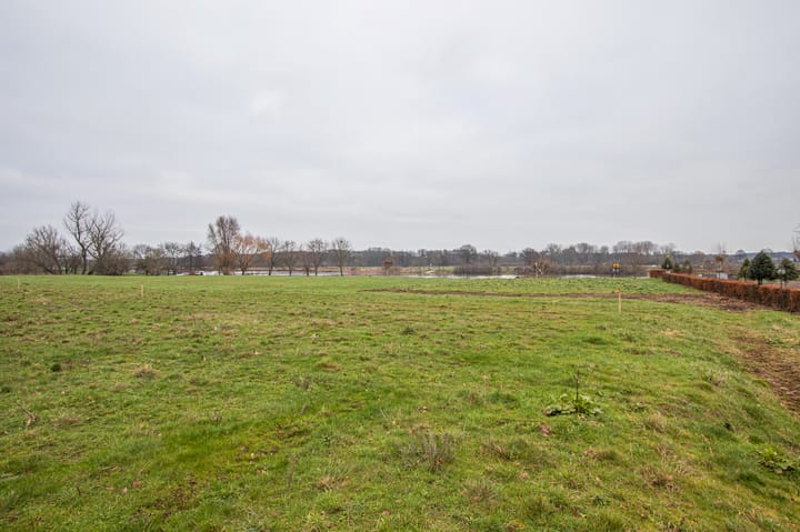 Photo 3 of Bouwkavel Veerweg 5A