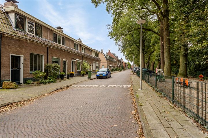 View photo 25 of Oosterstraat 82