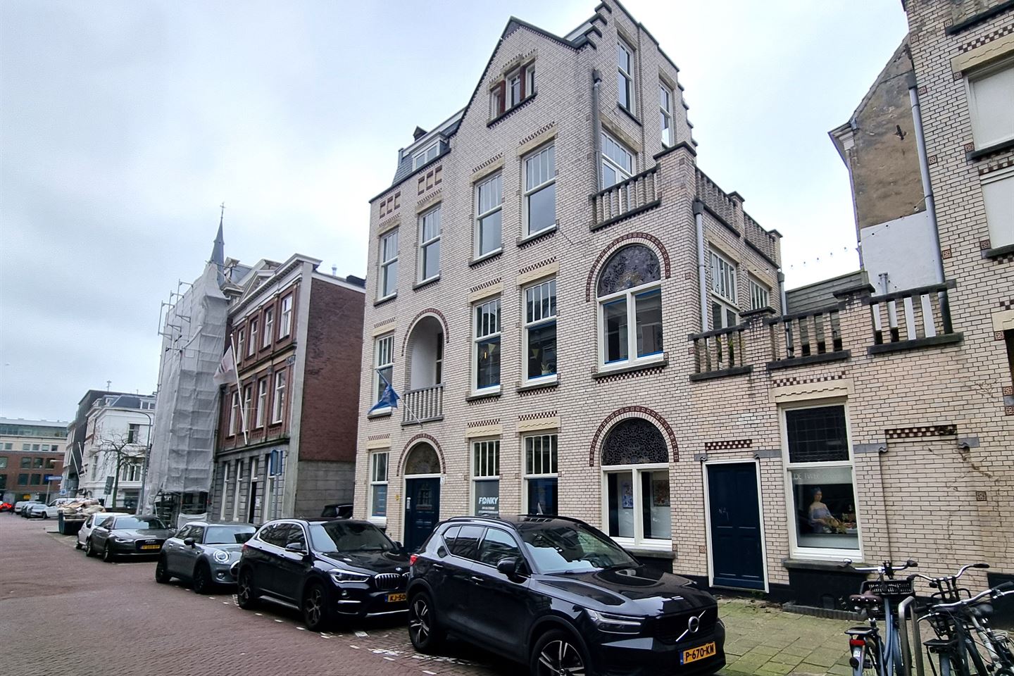 Bekijk foto 2 van Oranjestraat 3