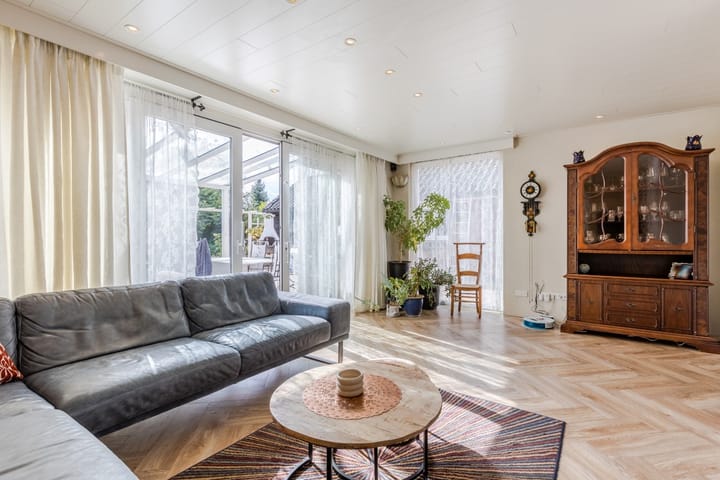 Foto 4 van Veenbes 12