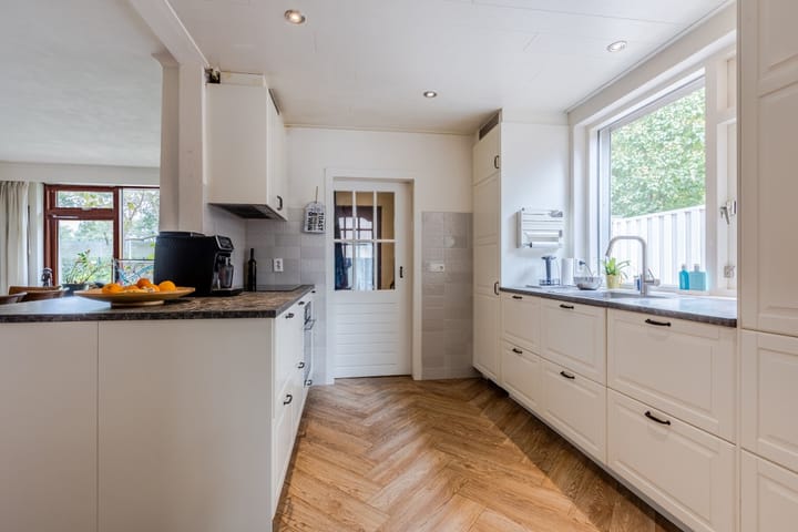 Foto 6 van Veenbes 12