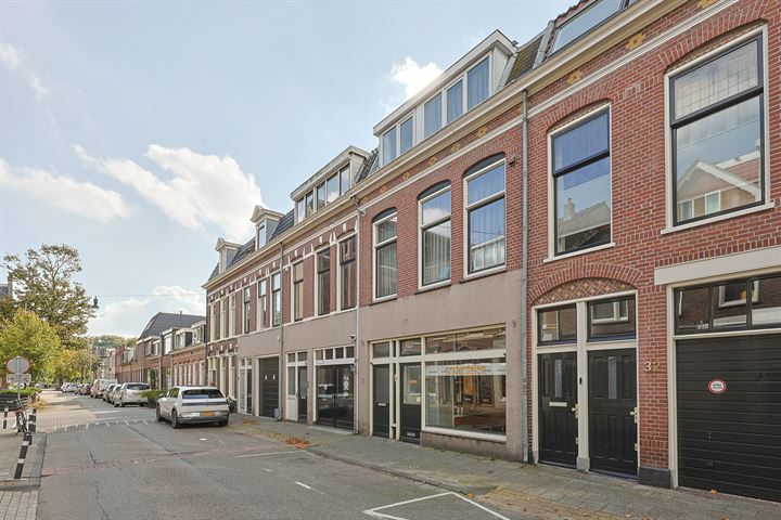 Bekijk foto 2 van Paul Krugerstraat 34