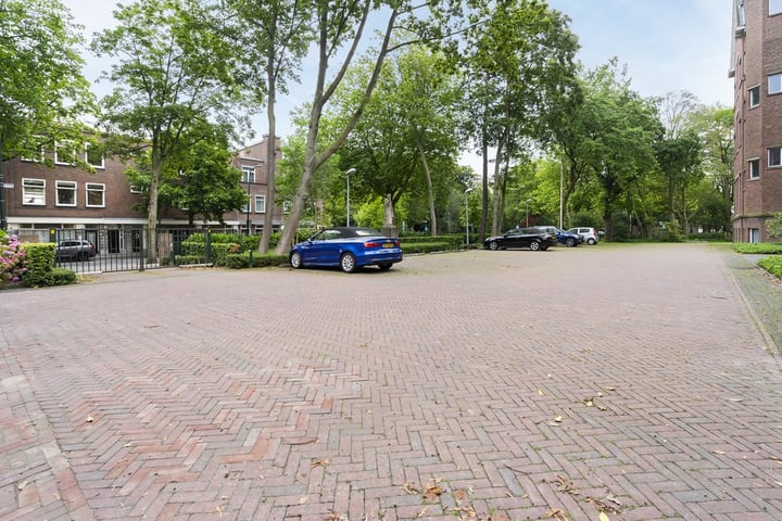 View photo 33 of Oostduinlaan 42-C