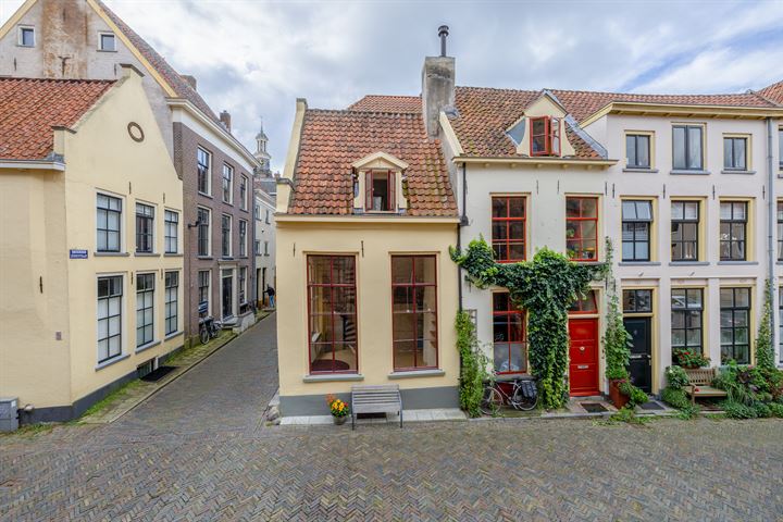 View photo 45 of Broederenkerkstraat 9