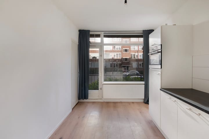 Photo 4 of Plotinusstraat 35