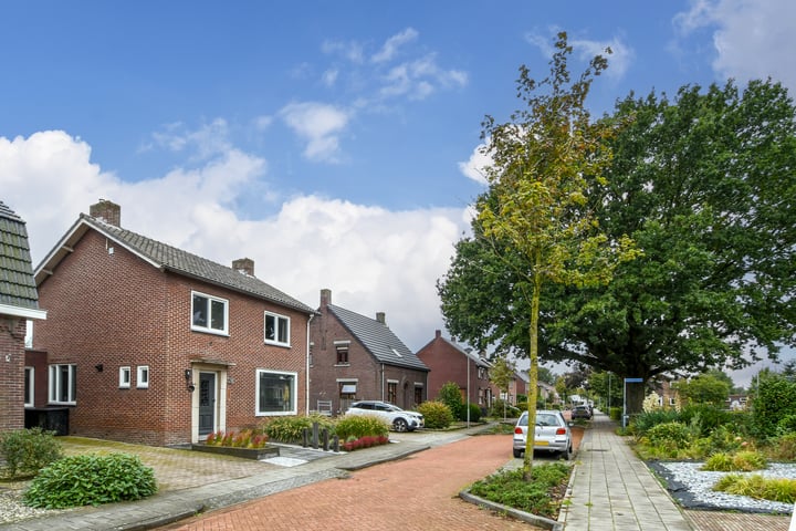 Bekijk foto 4 van Pastoor Knippenberghstraat 28