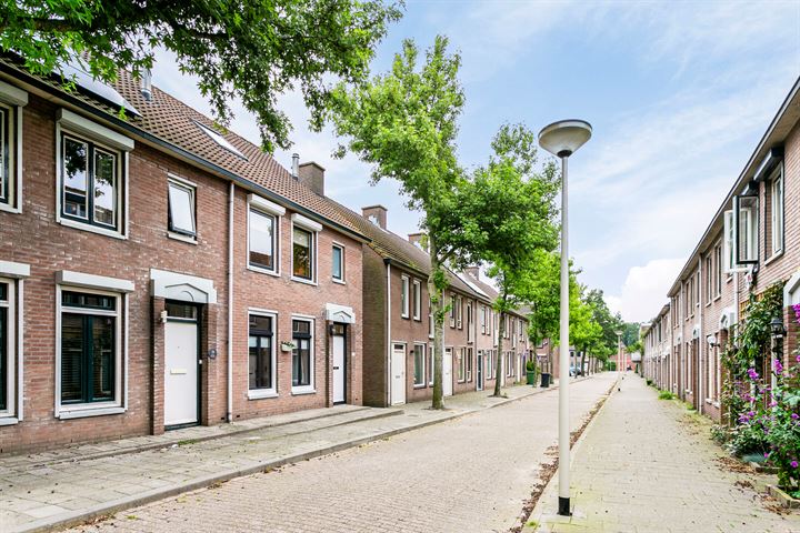 Bekijk foto 31 van Duitslandstraat 24