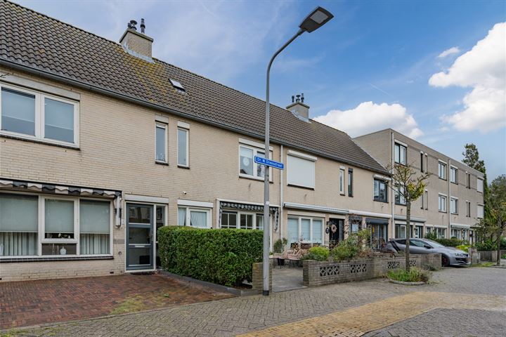 View photo 34 of Dr. W. Dreesstraat 76