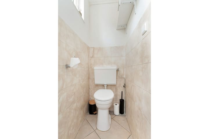 Foto 8 van Schipholstraat 61