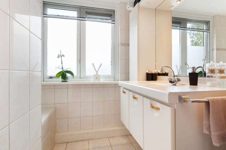 Foto 23 van Schipholstraat 61