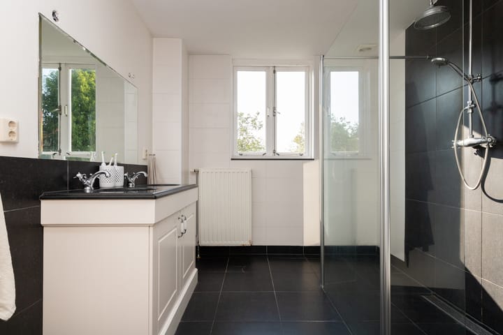 Foto 33 van Baronielaan 148