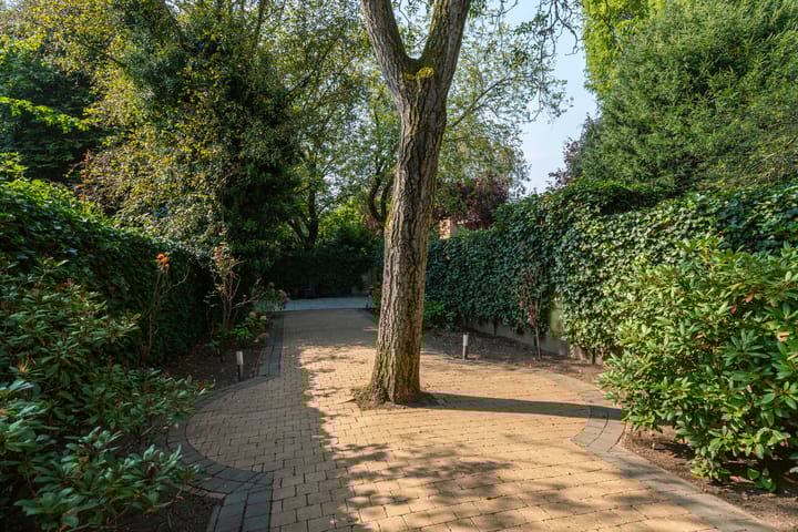 Foto 39 van Baronielaan 148