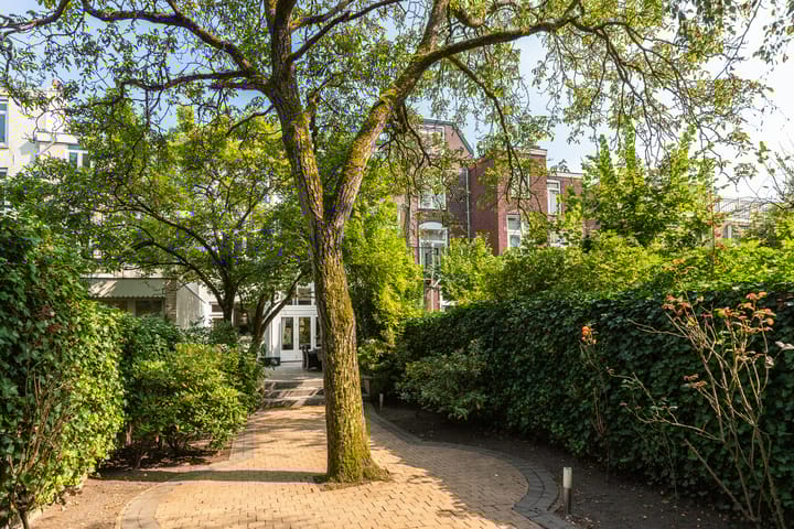 Foto 42 van Baronielaan 148