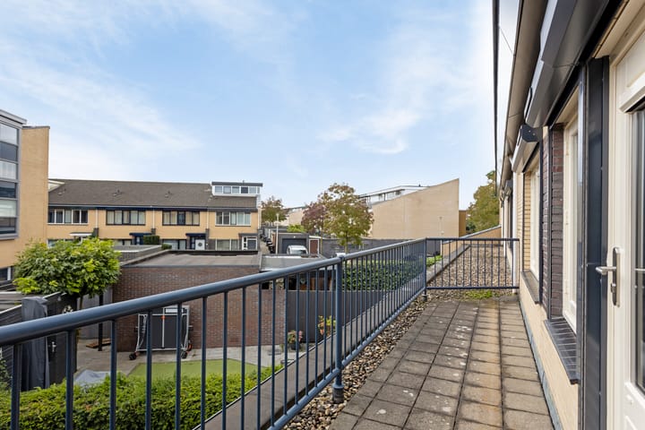 Foto 30 van Bisonstraat 9