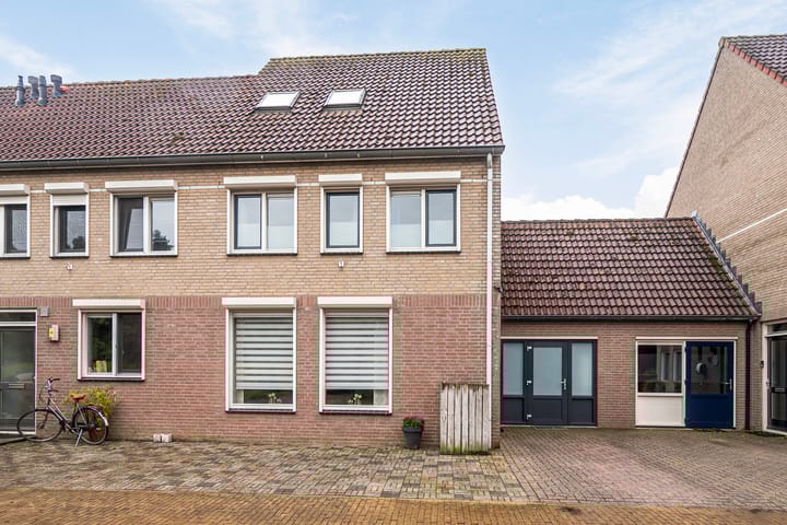 Foto 5 van Van Frezinstraat 17